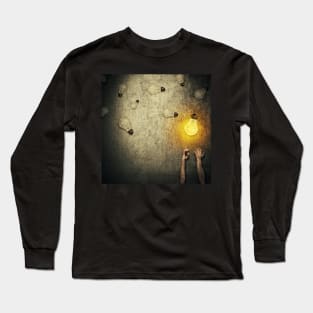 light bulbs juggling Long Sleeve T-Shirt